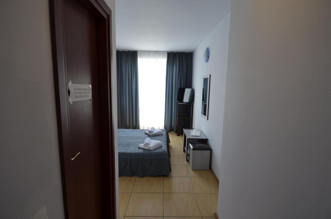 Hotel Intim Costinești Εξωτερικό φωτογραφία