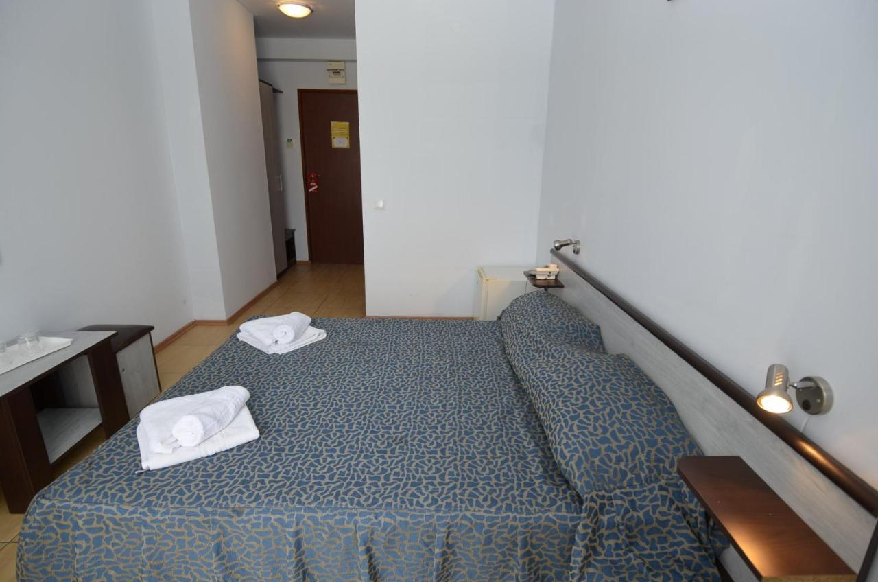 Hotel Intim Costinești Εξωτερικό φωτογραφία