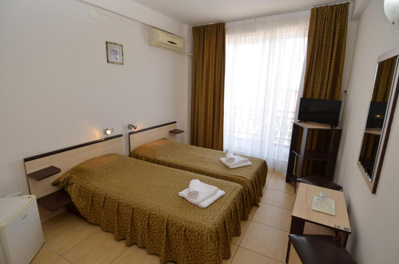 Hotel Intim Costinești Εξωτερικό φωτογραφία